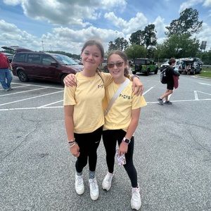 Meet your Posher, Lucy